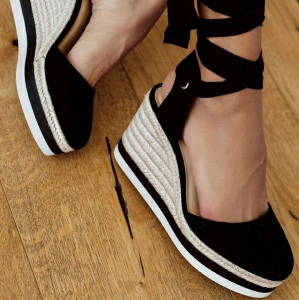 JLo Spadille Wedges (Never Worn)